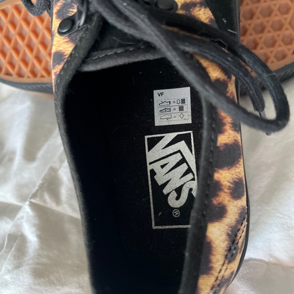 NEW Vans Authentic Platform Embossed Black/Leopard - Picture 4 of 4